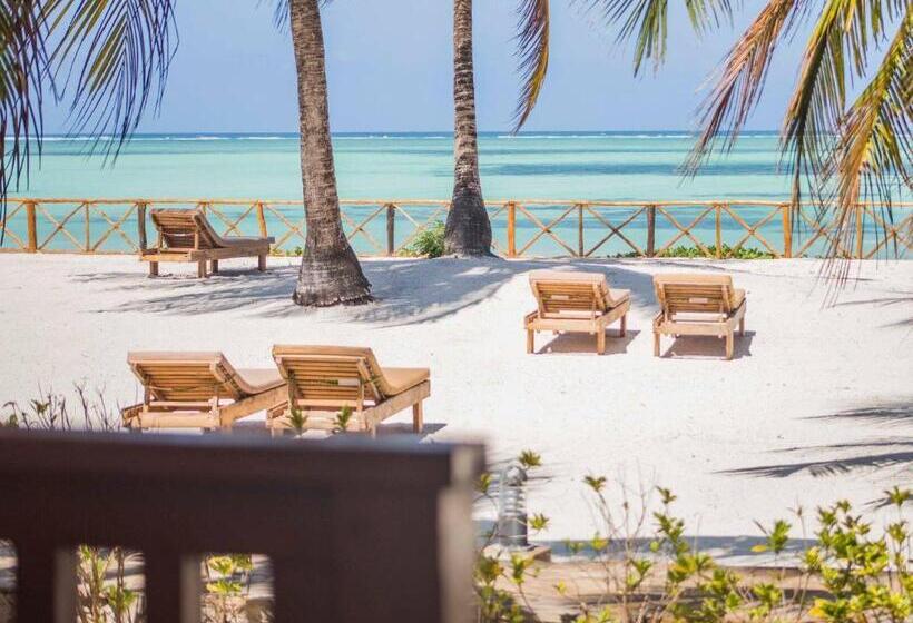 オーシャンビューのデラックストリプルルーム, Vrclub Paje Palms Beach Resort