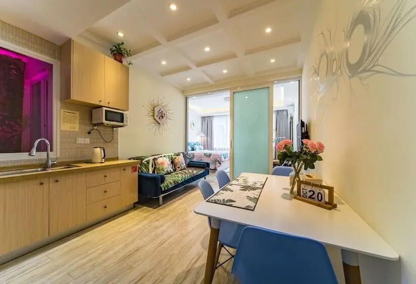 سوئیت خانواده 2 خوابه, Rockabond Family Inn