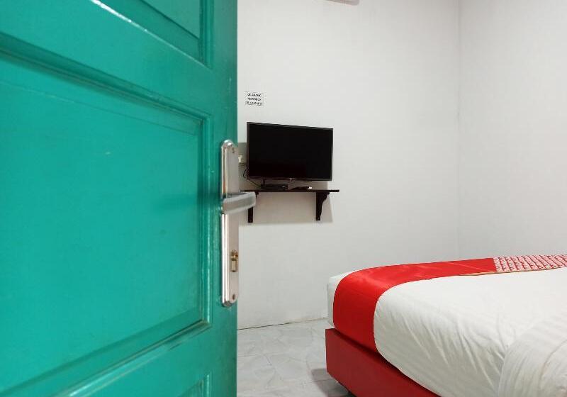 Номер Стандарт, Urbanview Os Residence Medan By Reddoorz