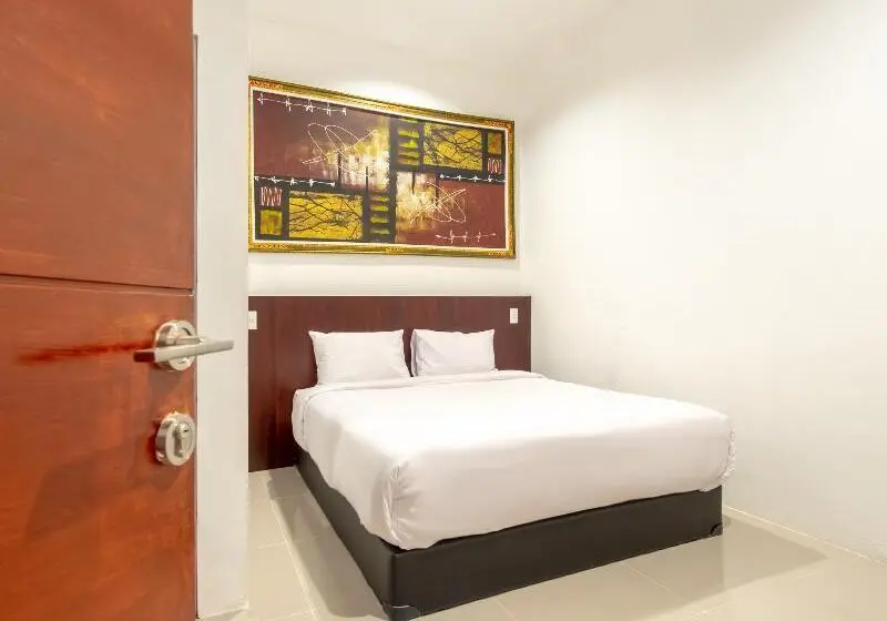 デラックスルーム, Urbanview Os Residence Medan By Reddoorz