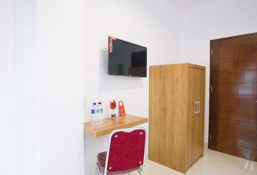 스탠다드 룸, Reddoorz @ Rs Adam Malik Medan