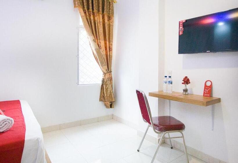 스탠다드 룸, Reddoorz @ Rs Adam Malik Medan