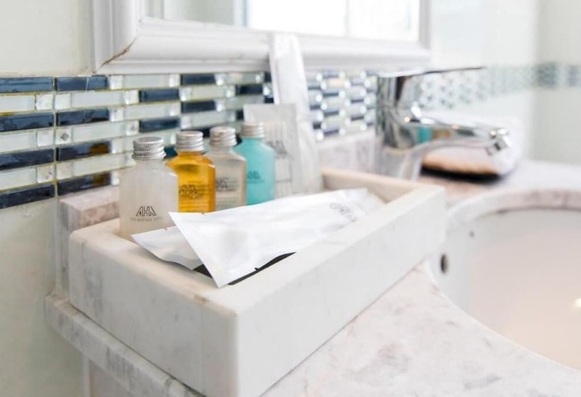 اتاق لوکس, Aha Boutique