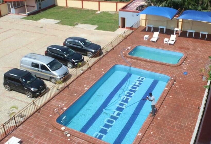 اتاق لوکس, Rhogem