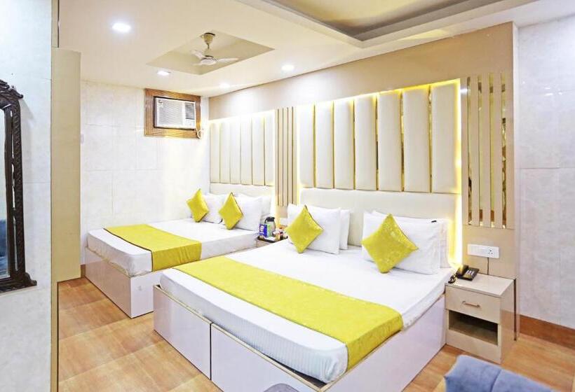 جناح عائلي, Preet Palace 5 Mints Walk From Nizamuddin Railway Station