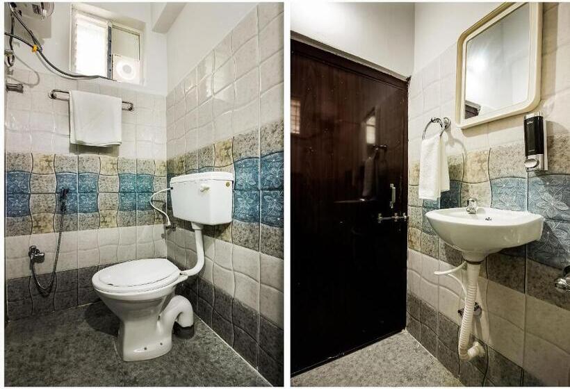 Triple Classic Room, Silverkey Gachibowli Near Jv Colony Gachibowli