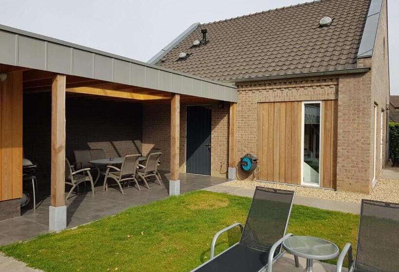 جناح جونيور, B&b La Vita Verde