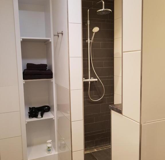 جناح جونيور, B&b La Vita Verde