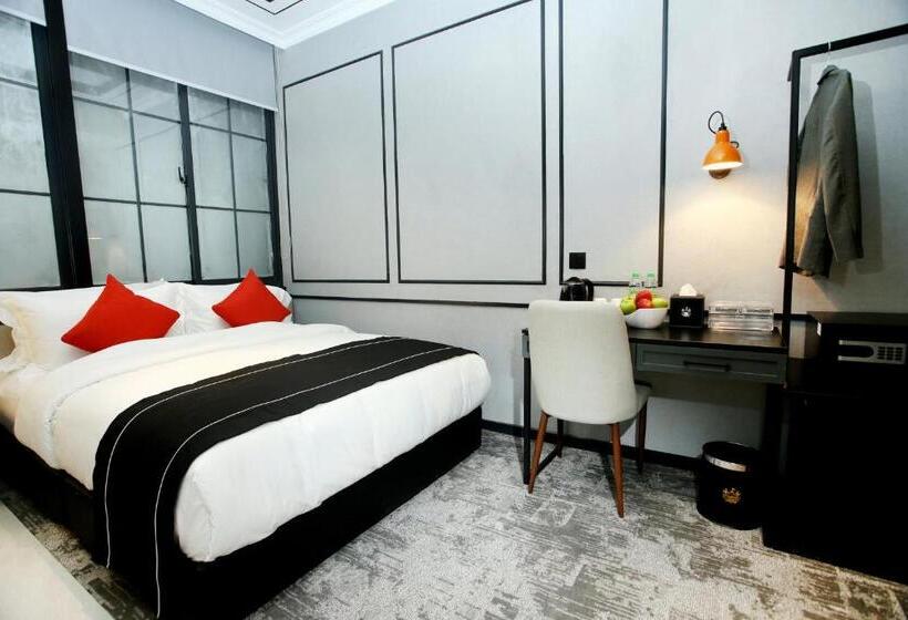 Quarto superior, Stanton