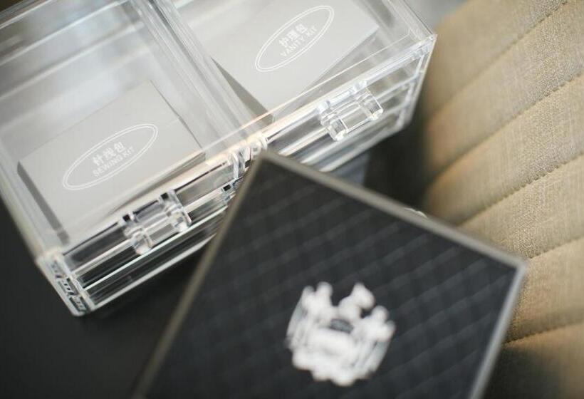 Quarto deluxe, Stanton