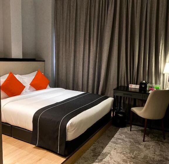 Quarto deluxe, Stanton