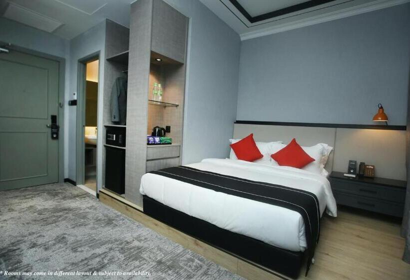 Quarto deluxe, Stanton