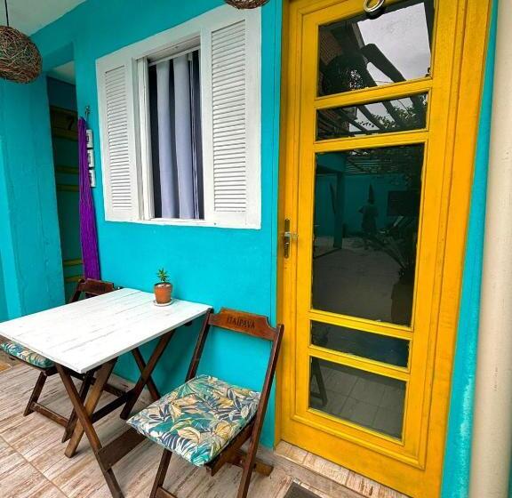 带阳台的三人标准间, Pousada Orquídeas Do Guarujá