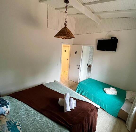 高级三人间, Pousada Orquídeas Do Guarujá