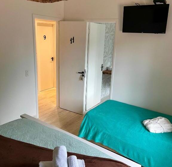 高级三人间, Pousada Orquídeas Do Guarujá