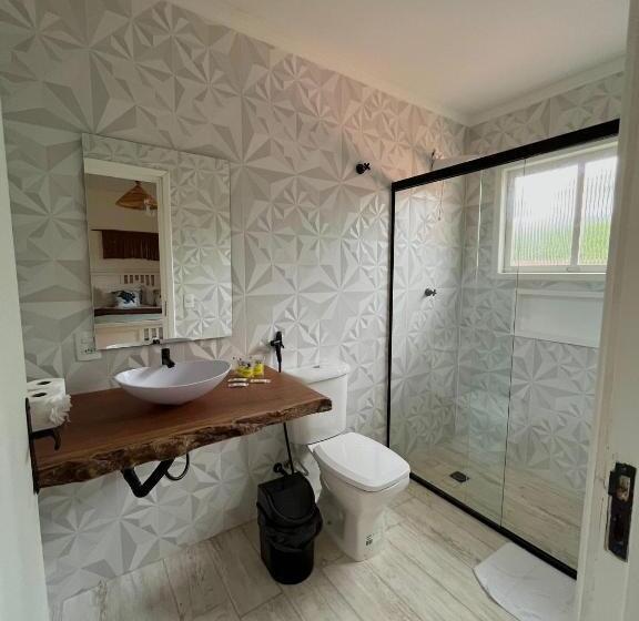 高级三人间, Pousada Orquídeas Do Guarujá