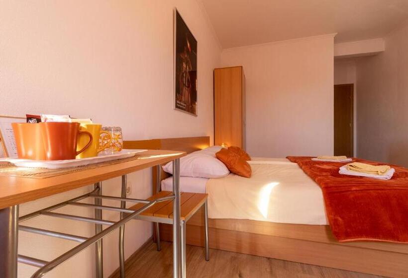 Triple Room Sea View, Rooms Bačić