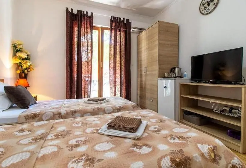 اتاق استاندارد با چشم‌انداز شهر, Rooms Bačić