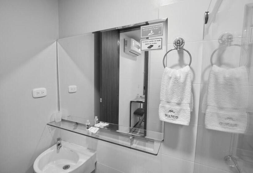 اتاق اکونومی یک تخته, Bianco Hotel Boutique