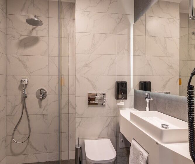 Апартаменты 1 Спальня, Bach Apartments