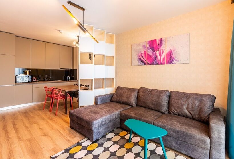 Апартаменты 1 Спальня, Bach Apartments