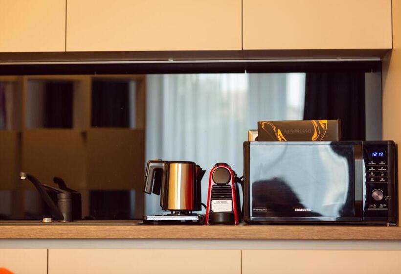 Апартаменты 1 Спальня, Bach Apartments