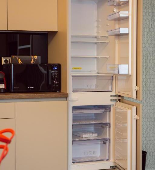 Апартаменты 1 Спальня, Bach Apartments