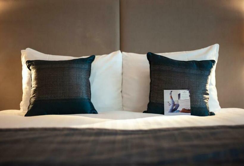 Стандартный Номер Кровать Кинг, Crowne Plaza London Heathrow T4, An Ihg