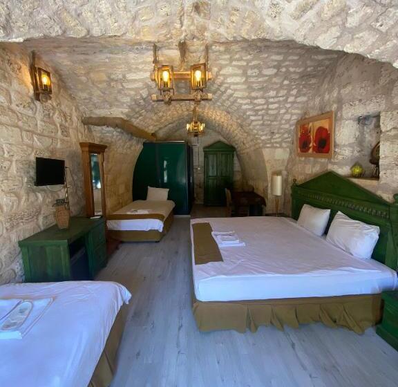 اتاق استاندارد چهار تخته, Hanehan