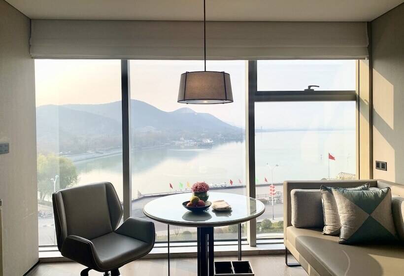 이그제큐티브 룸, Xuzhou Marriott Hotel Lakeview