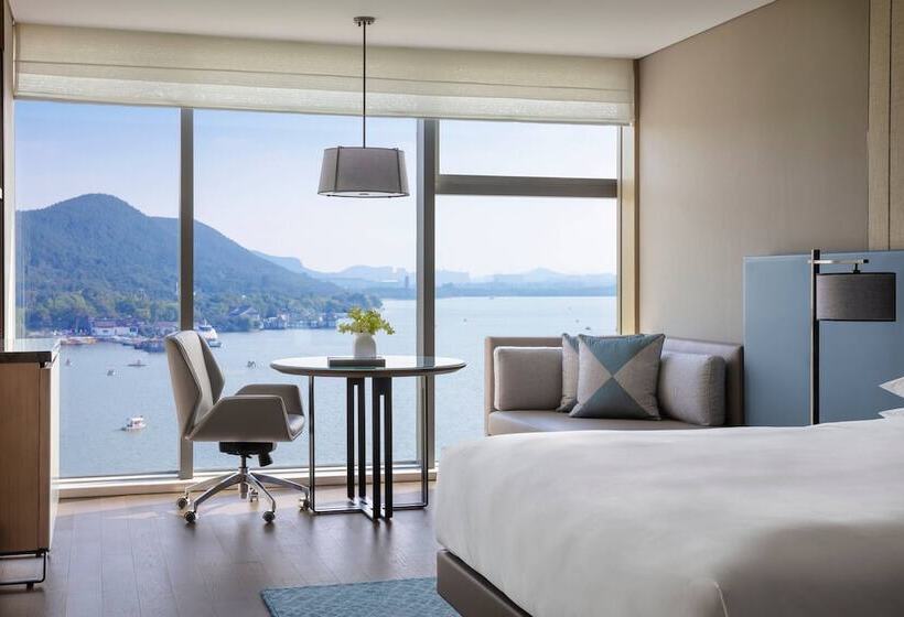 이그제큐티브 룸, Xuzhou Marriott Hotel Lakeview