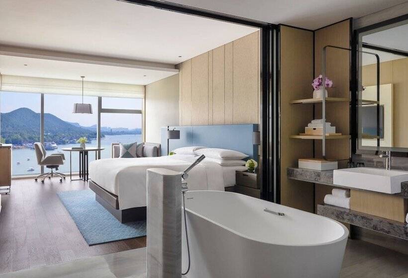 이그제큐티브 룸, Xuzhou Marriott Hotel Lakeview