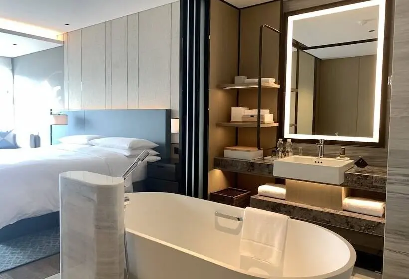 ダブルベッドスタンダードルーム, Xuzhou Marriott Hotel Lakeview