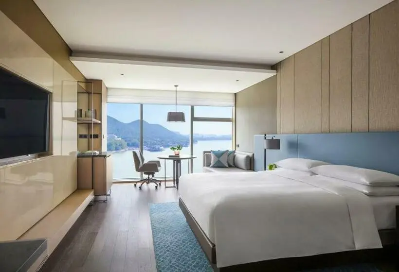 キングサイズベッドのデラックスルーム, Xuzhou Marriott Hotel Lakeview