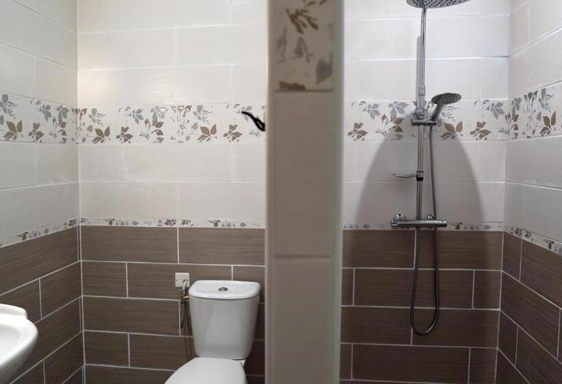 חדר סטנדרט, Au Chapitre