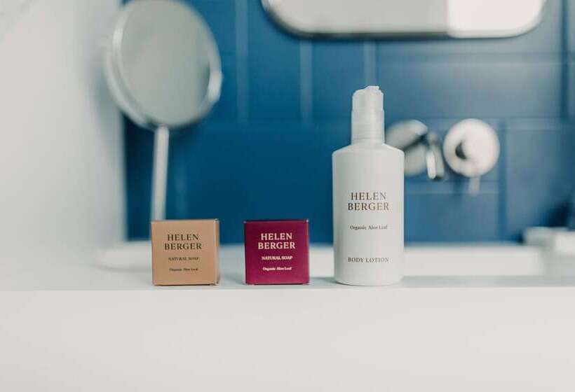 غرفة قياسية, Helen Berger Boutique