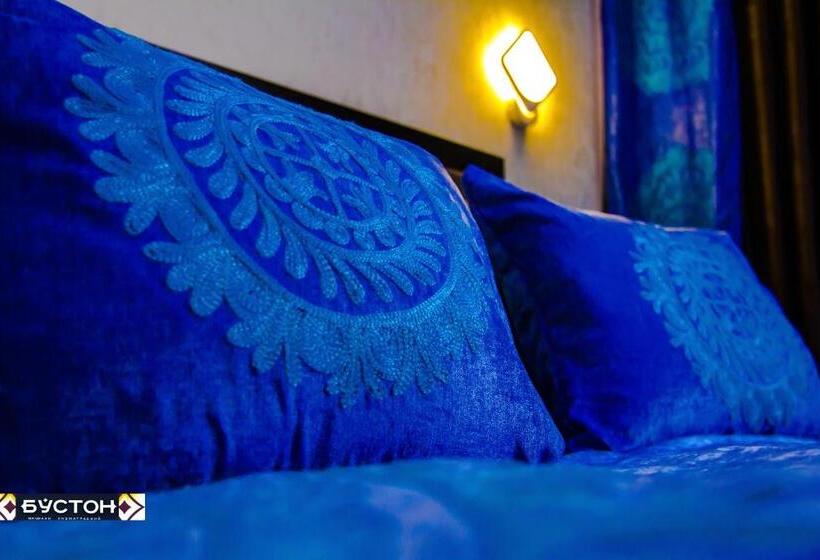 اتاق استاندارد, Buston