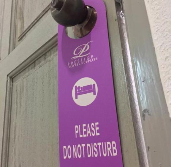 Номер Deluxe, Alpha Motel