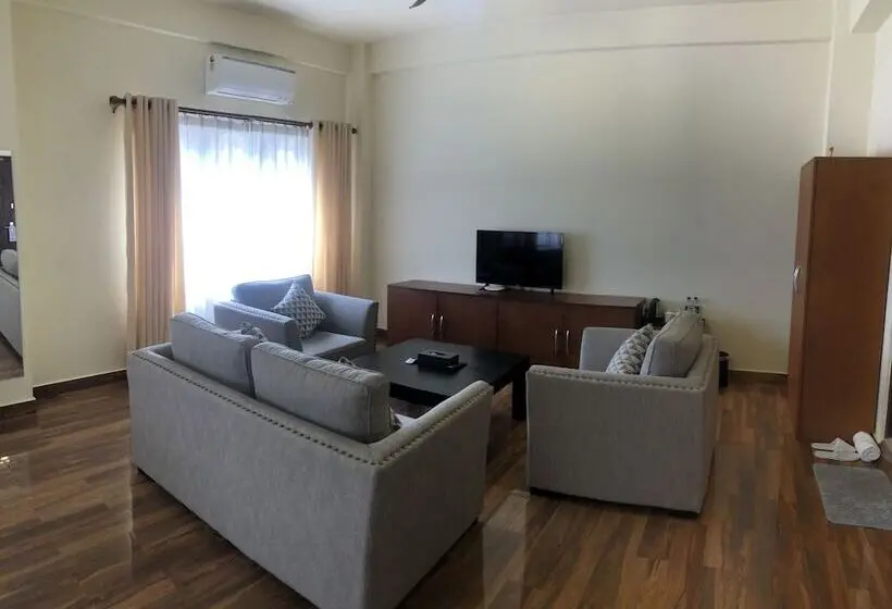 اتاق اجرایی, Legphel