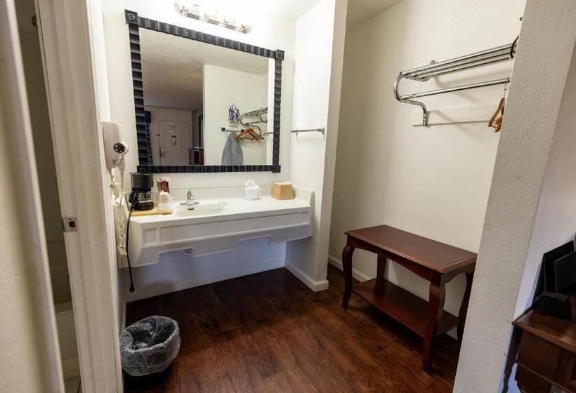 Стандартный Номер Кровать Кинг, American Inn & Suites Russellville