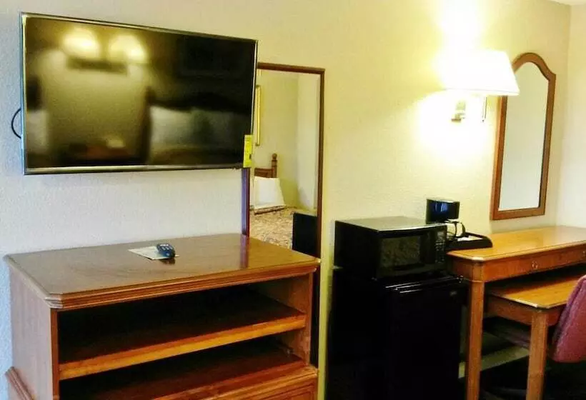 ２ダブルベッドのスタンダードルーム, Americas Best Value Inn Winnsboro, Sc