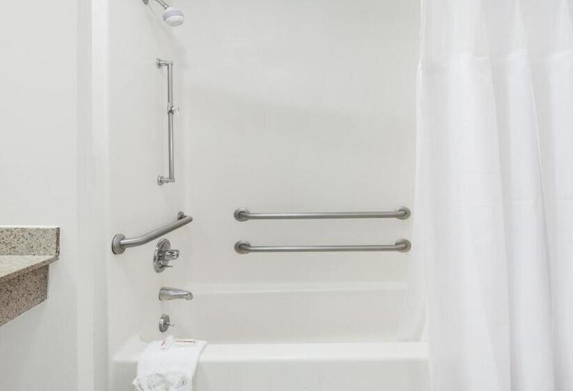 غرفة قياسية سرير كينج, Days Inn By Wyndham Dyersburg