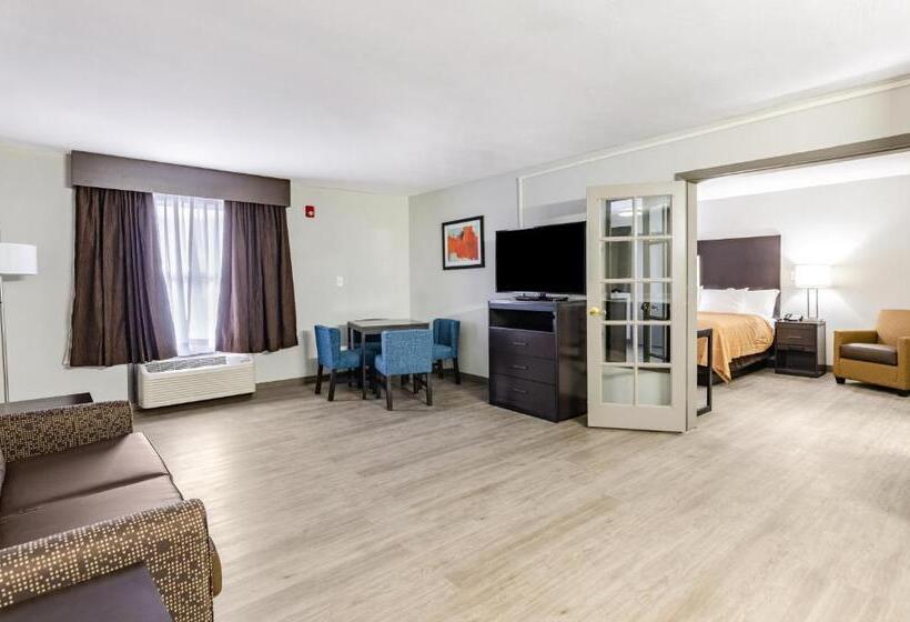 סוויטה, Quality Inn
