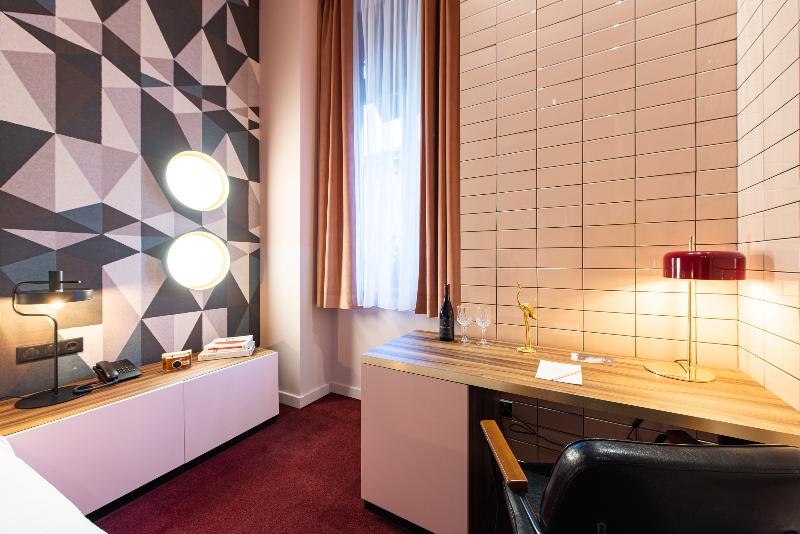 Люкс, Sycamore Suites