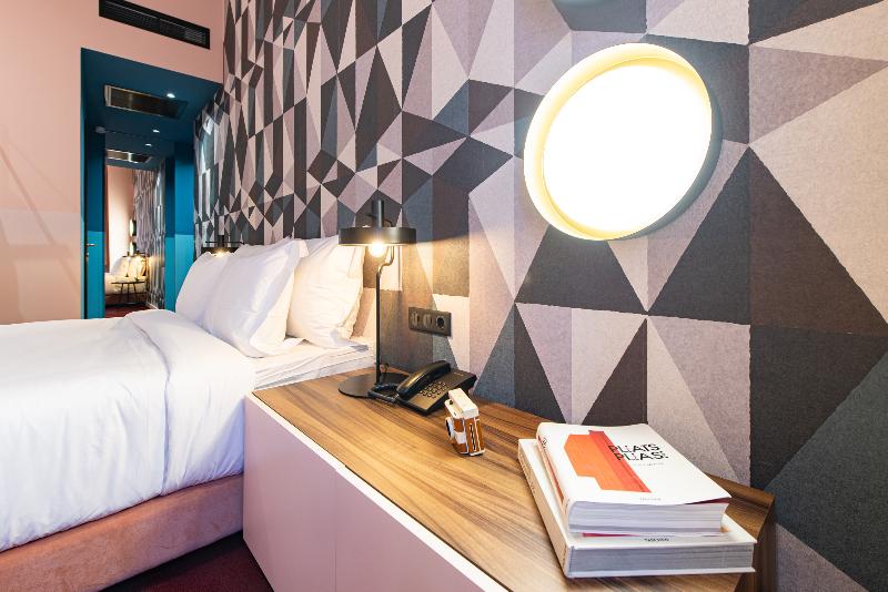 Люкс, Sycamore Suites