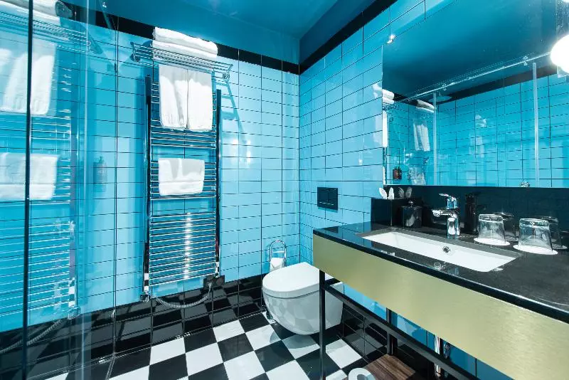スイート, Sycamore Suites