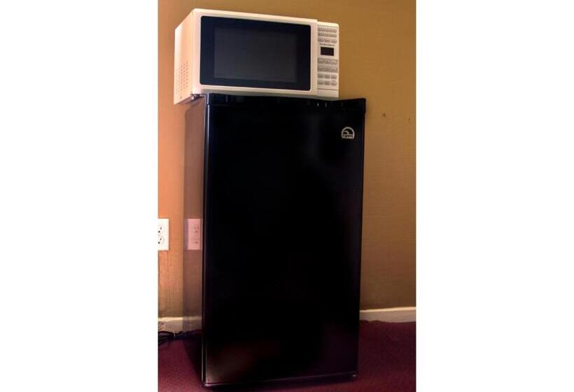 패밀리 스위트, Sherman Inn