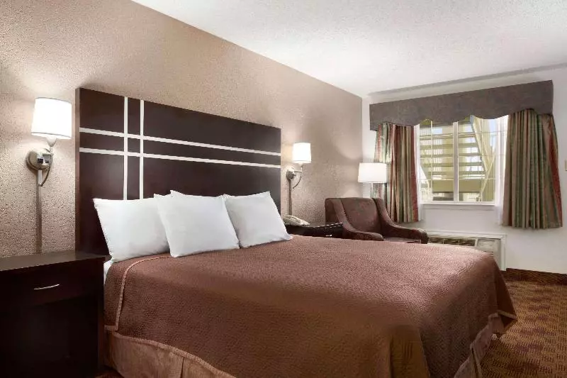 اتاق استاندارد با تخت بزرگ, Travelodge By Wyndham Killeen/fort Hood