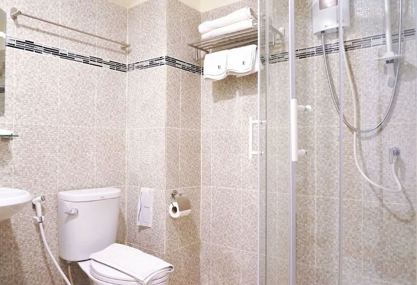 スーペリアールーム, Ratana