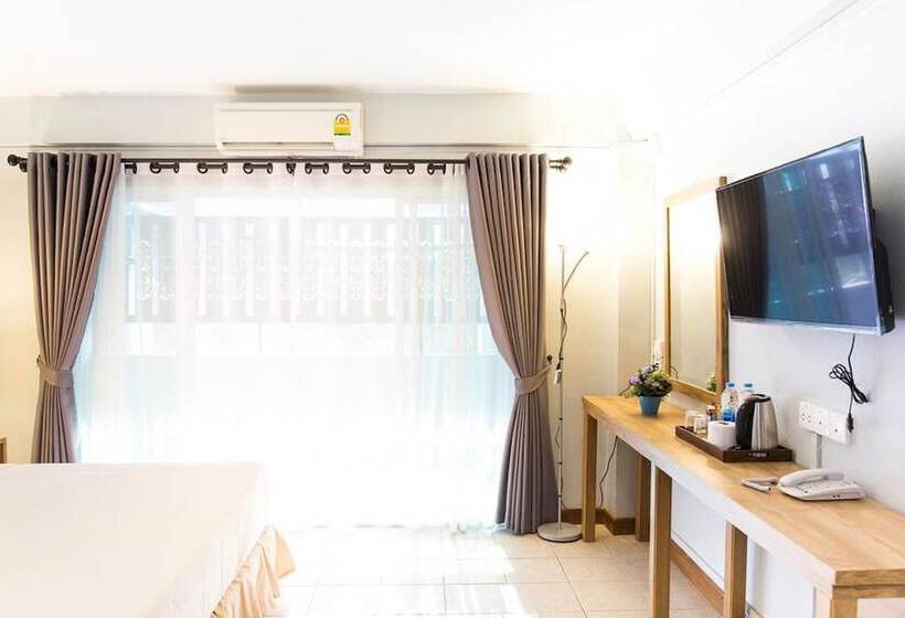 スーペリアールーム, Ratana